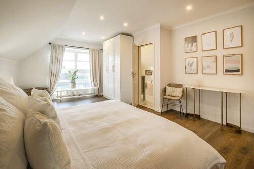 Übergang zum en-suite-Bad - 