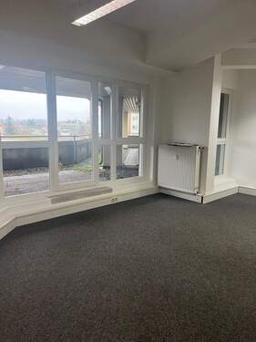 Bild 2 - 6 Zimmer Büro zur Miete in Saarlouis