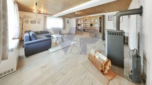Wohnzimmer EG - 5 Zimmer Mehrfamilienhaus, Wohnhaus zum Kaufen in Gera