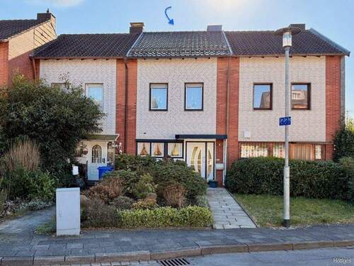 Vorderansicht - Schönes Zuhause in ruhiger Wohnstraße