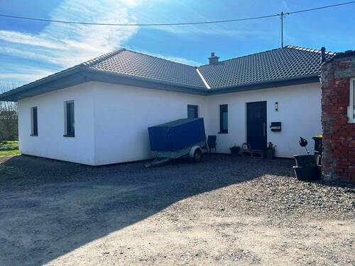 Eingang - 4 Zimmer Einfamilienhaus in Hasselbach