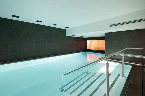 Gemeinschaftlich genutzter Pool - 