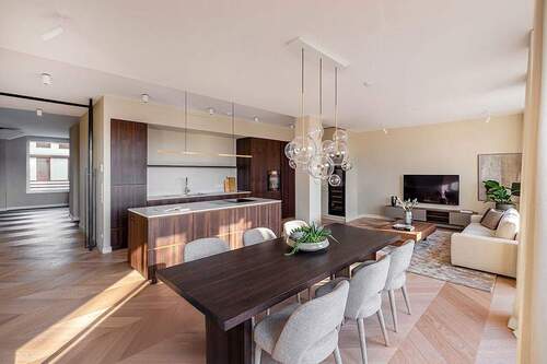 Wohn- und Essbereich (Digitales Staging) - Luxury Living an der Spree - Inhouse-Spa & Fitnesslounge inklusive