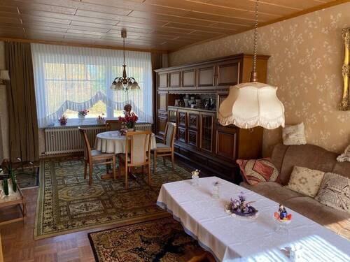 Wohnzimmer - 5 Zimmer Einfamilienhaus in Lunden