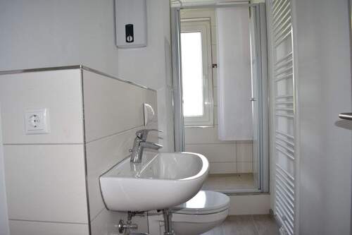 Bad - Etagenwohnung mit 46,00 m&sup2; in Neukieritzsch zur Miete