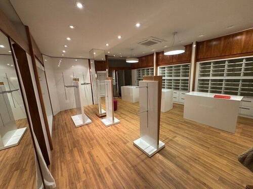 hinterer Verkaufsraum - Gewerbeobjekt (Büro, Produktion, Verkauf) in Mülheim an der Ruhr