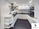 Küche - Großzügige 5-Zimmer-Wohnung mit 2 Parkplätzen - Zentral gelegen und perfekt für große Familien