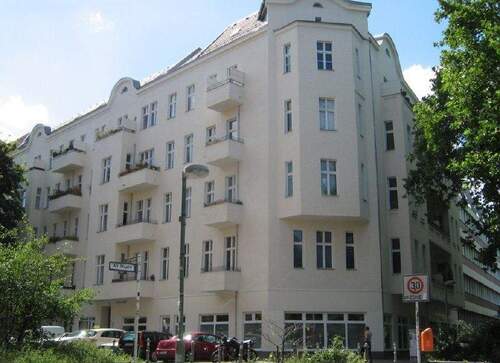 Fassade - Traumhafte Familien- Altbauwohnung in bester Kiezlage!