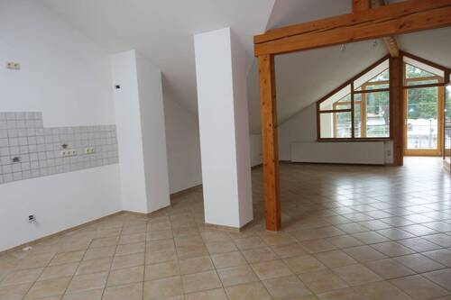 Wohn-Küchen-Bereich (3) - 3 Zimmer Etagenwohnung zum Kaufen in Waldkraiburg