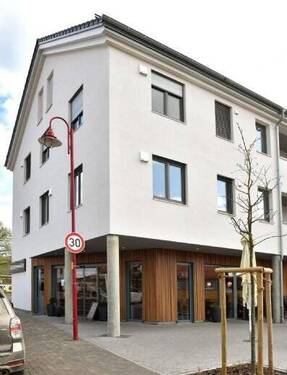 2121 - Top saniertes Wohn- u. Geschäftshaus in Berlin-Tegel