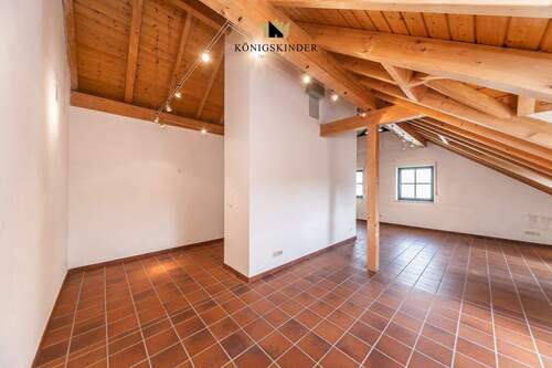 DG: Wohn-/ Schlaf-/ Essbereich - 