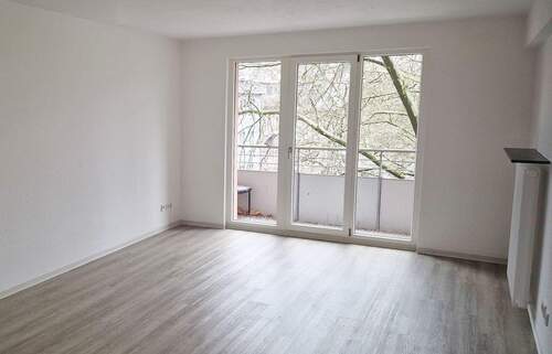 Wohnen/Zug. Balkon - 2 Zimmer Etagenwohnung zur Miete in Aachen