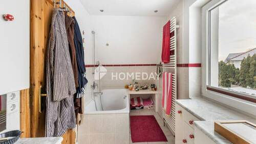 1. OG Badezimmer 1 - 