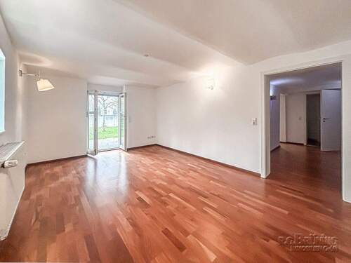 Wohnzimmer - Attraktive Souterrain Wohnung auf der Insel in Kehl