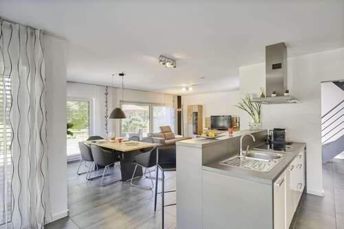 Ansicht Küche/Esszimmer - Mehrfamilienhaus, Wohnhaus mit 255,00 m&sup2; in Bruchsal-Helmsheim zum Kaufen