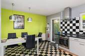 Küche im Erdgeschoss ( 19,36m² ) - 6 Zimmer Reihenendhaus in Bremen