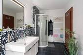 Badezimmer im Erdgeschoss ( 10,03m² ) - 