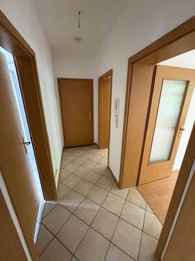 Flur - 2 Zimmer Etagenwohnung zur Miete in Magdeburg