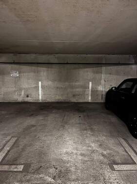 464 Tiefgaragenstellplatz - 