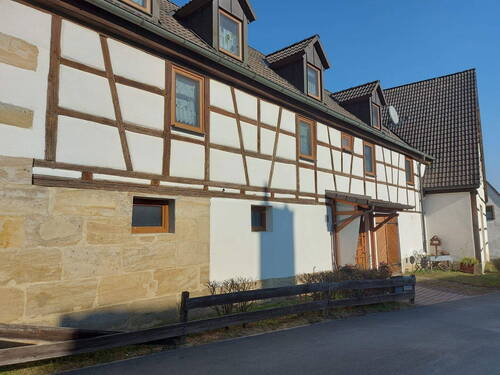 Außenansicht - vorne - Mehrfamilienhaus, Wohnhaus in Kleinsendelbach