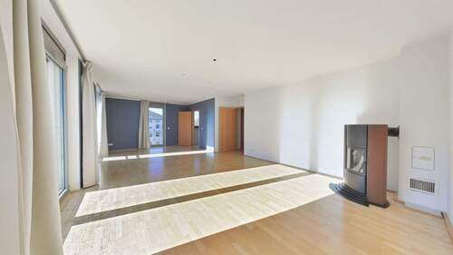 Wohnzimmer - 4 Zimmer Etagenwohnung in Dresden