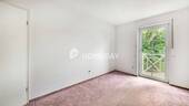 1. OG Schlafzimmer 1 - 