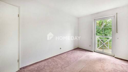 1. OG Schlafzimmer 1 - 