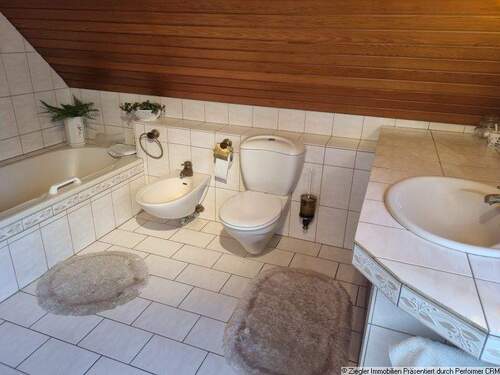 13 OG Tageslichtbad b - 