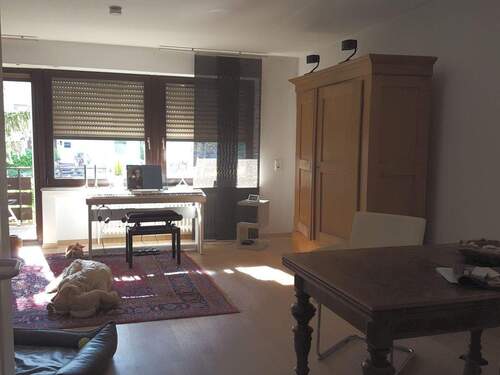 20220719_181604.jpg - Schicke 2-Zimmer-Wohnung in Premiumlage von Bad Vilbel. Nur wenige Schritte zur Nidda