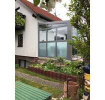 Gepflegtes Einfamilienhaus mit Keller , Pool und Wintergarten - Berlin Bohnsdorf