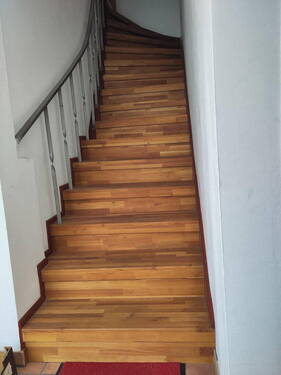 Treppe OG vorne - 