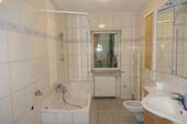 EG Bad, Dusche, BW - 8 Zimmer Mehrfamilienhaus, Wohnhaus in Buchbach