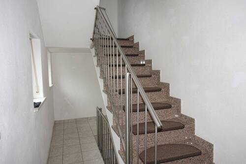 EG Treppenaufgang - Mehrfamilienhaus, Wohnhaus mit 153,00 m² in Buchbach zum Kaufen