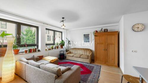 Wohnzimmer 1 - 4 Zimmer Etagenwohnung zum Kaufen in Bonn