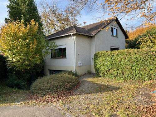 Freistehend im Grünen - Freistehendes Einfamilienhaus in Langenargen – Sackgassenlage direkt am Mühlkanal