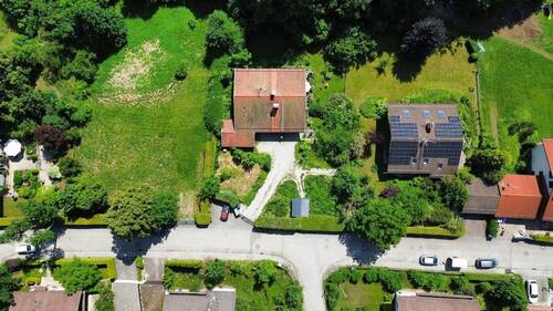 Haus befindet sich Mittig - 