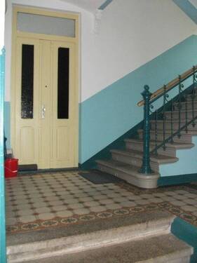 Treppenhaus - 3 Zimmer Etagenwohnung in Chemnitz