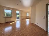Wohn-/Esszimmer - 4 Zimmer Etagenwohnung zum Kaufen in Stolberg (Rheinland)