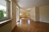 großzügiger Wohn-/Essbereich - 4 Zimmer Etagenwohnung in Stolberg (Rheinland)