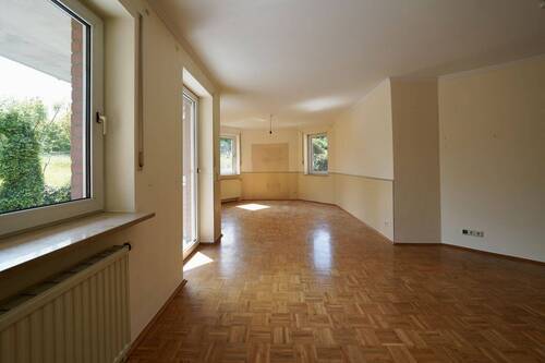 großzügiger Wohn-/Essbereich - 4 Zimmer Etagenwohnung in Stolberg (Rheinland)