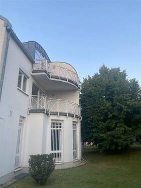 Blick zum Balkon - Wurzen* helle 3 Zimmer-Wohnung * Laminat* Tageslichtbad Balkon