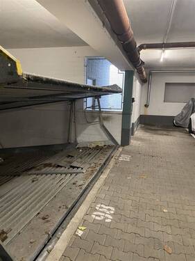 Außenzugang zur Gewerbefläche - 