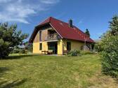 Hausansicht - Freigezogen: Einfamilienhaus mit separater Ferienwohnung