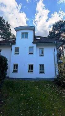 Seitenansicht Haus.jpg - 2 Zimmer Etagenwohnung zum Kaufen in Hohen Neuendorf