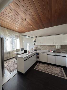 Bild 2 - 1 Zimmer Mehrfamilienhaus, Wohnhaus zum Kaufen in Schiffweiler