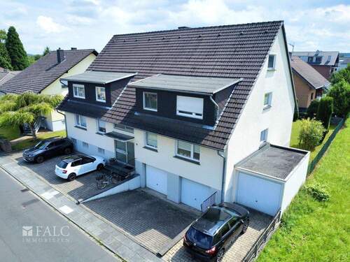 Hausansicht - 1 Zimmer Mehrfamilienhaus, Wohnhaus in Sankt Augustin