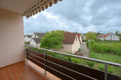 Westbalkon m. Markise - 2 Zimmer Etagenwohnung in Roth