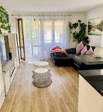 Bild 1 - Wohnen im idyllischen Remstal: Helle 2-Zimmer-Wohnung mit Balkon
