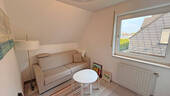 Kinderzimmer/ Büro - 