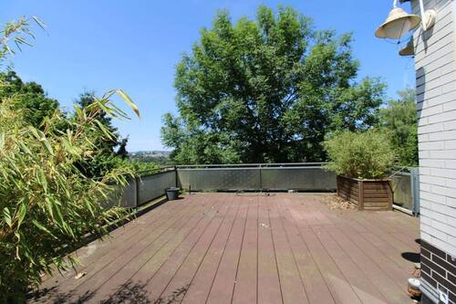 Tageslichbad UG - Geschmackvolles wohnen mit Garten, Terrasse und Carportstellplätzen in ruhiger Sackgassenlage